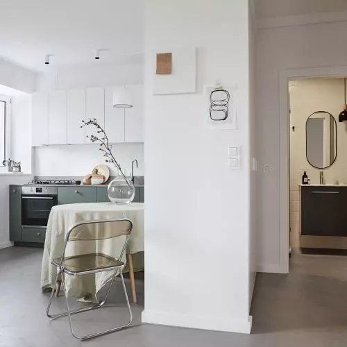 Metamorphosis of an apartment in a 1950s Warsaw townhouse