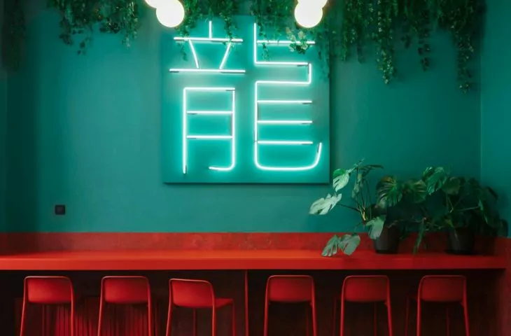 Street food we Wrocławiu. Restauracja Dragon Box projektu pracowni klu