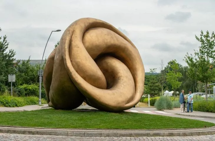 Mieszkańcy Sopotu krytykują nową rzeźbę w mieście. Wykonał ją znany polski artysta