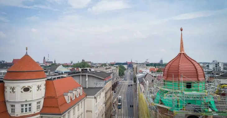 Hotel Grand odzyskał zniszczoną w trakcie II wojny światowej wieżę z charakterystyczną kopułą