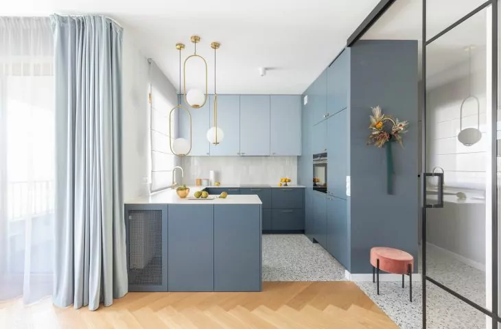 Eclectic mix. Vintage, loft and art déco in a Warsaw apartment