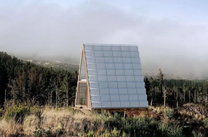Sleeping Cabin in Portugal. Water-collecting Dew Catcher with first prize!
