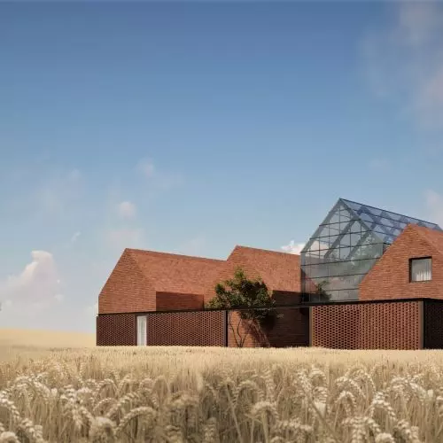 Farm House z oranżerią. Ceglany dom jednorodzinny pośród pól uprawnych