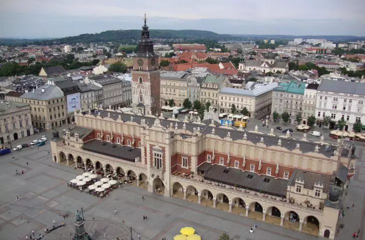 Czwartek w Małopolsce. Dymisja Wojewódzkiej Konserwator Zabytków i afera deweloperska w Krakowie