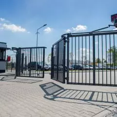 Ogrodzenia przemysłowe, brama V-King