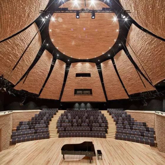Siedziba Zespołu Państwowych Szkół Muzycznych Nr 1 w Warszawie, proj.: Konior Studio