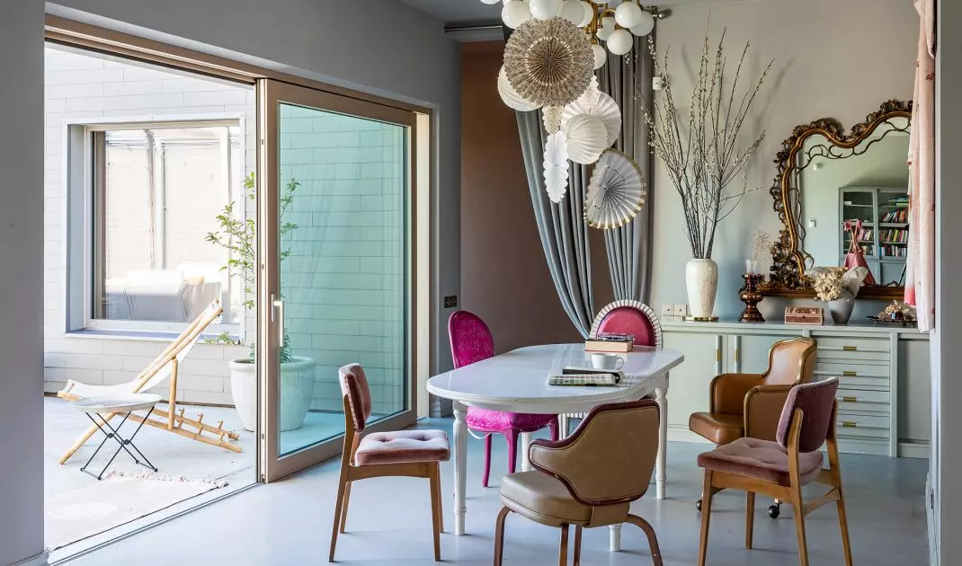 Wood and aluminum sliding doors