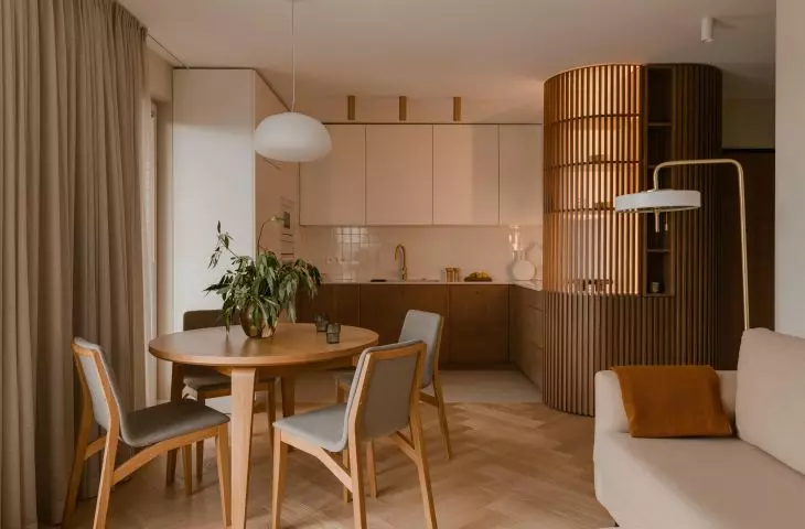 An interior oozing with light. Apartment inspired by mid-century modern style