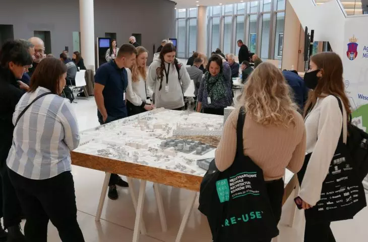 „Kuźnia kreacji”. Trwa 16. edycja Międzynarodowego Biennale Architektury w Krakowie