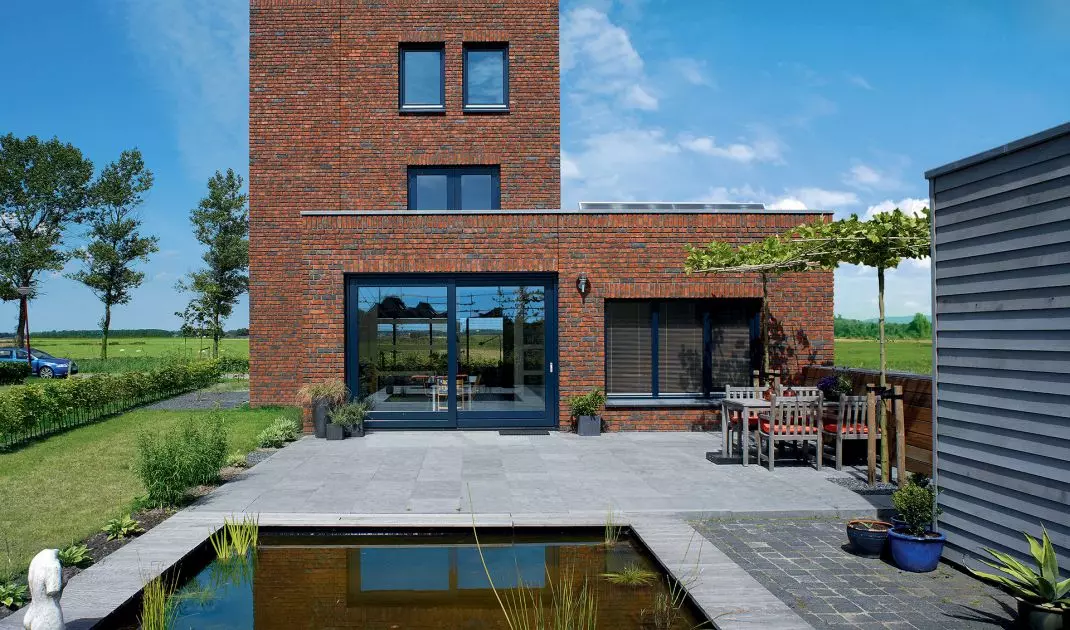 WASSERTRICH hand-formed face brick