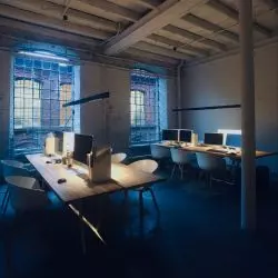 wnętrze pracowni Tamizo Architects i KUOO ARCHITECTS w Łodzi