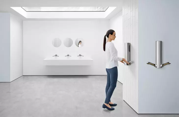 Bezpieczny powrót do pracy bez obaw o aerozolizację, dzięki nowatorskiej technologii Dyson Airblade.
