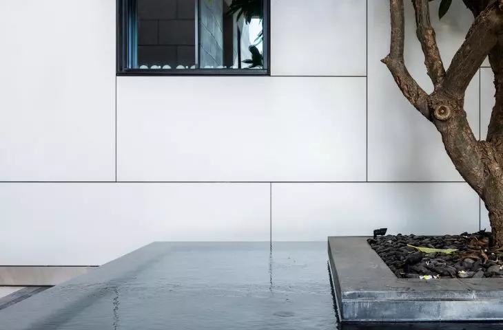 Dekton ventilated and bonded facades