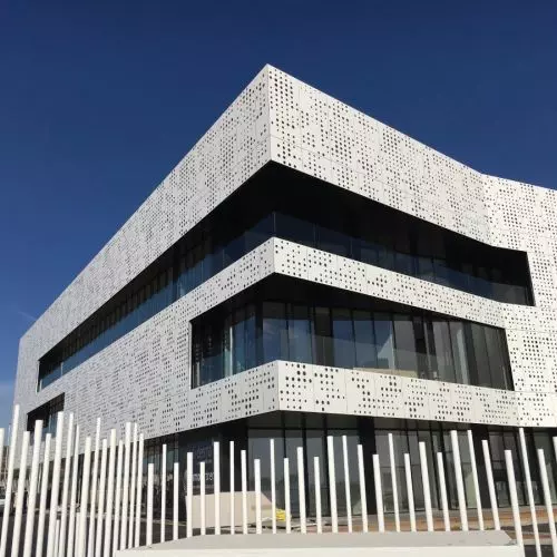 UNIKALNE I TRWAŁE FASADY Z PŁYT TRESPA® METEON®