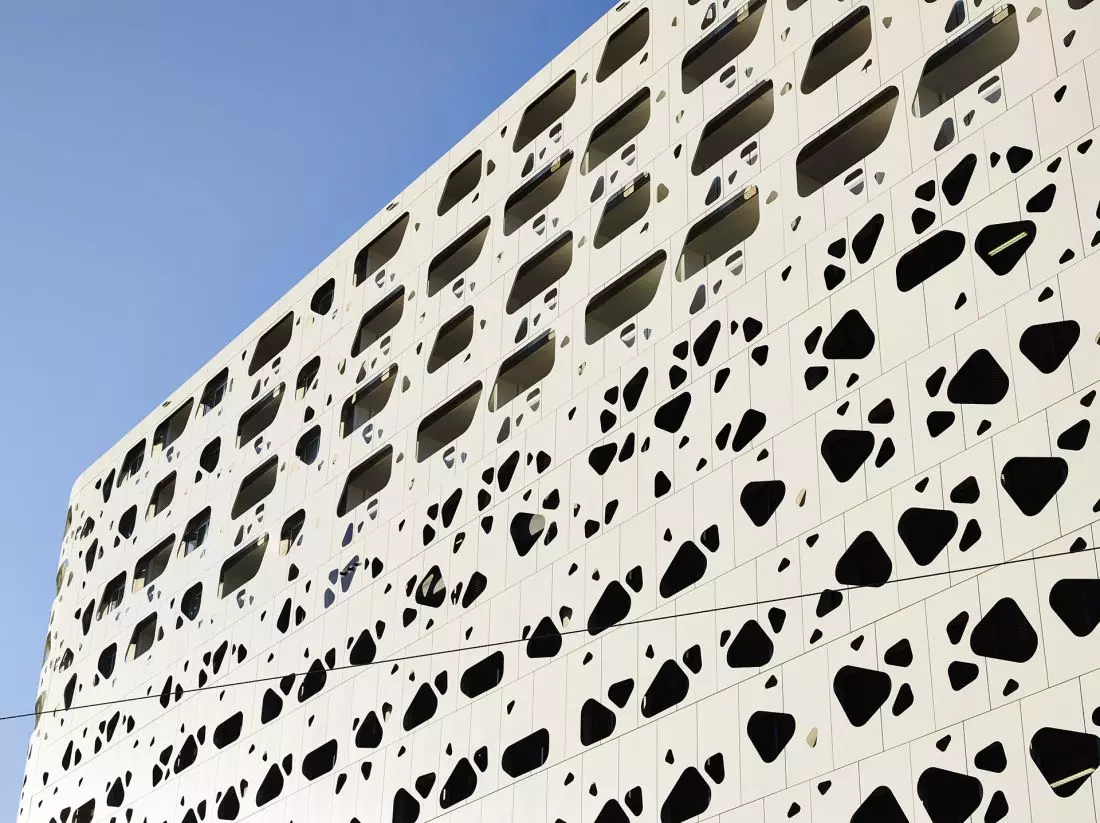 EXO C11, Docklands