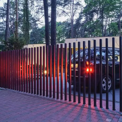 The gate from below the ground. Patented FANCY FENCE system.