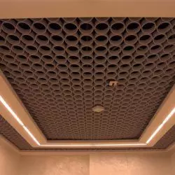 Laser. Ażurowe sufity podwieszane