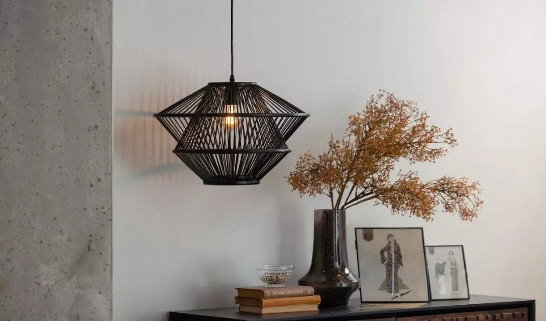 Dark accessories give the interior a distinct look