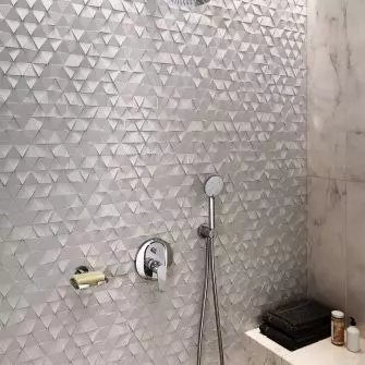 Deszczownica w stylowej łazience