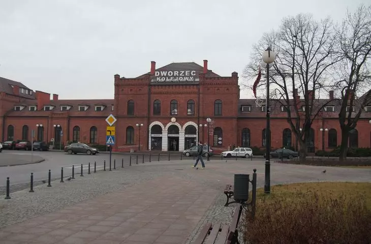 Czy rozpoznasz ten dworzec? fot. Klarki22 | © Wikimedia Commons CC BY-SA 4.0