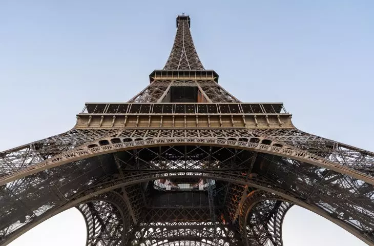 Wieża w Paryżu © Wikimedia Commons | CC BY-SA 4.0 | Maksim Sokolov