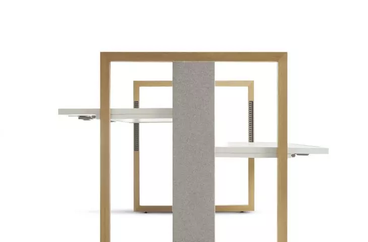Stand Up R Desk