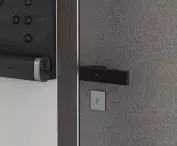 Tactile plates are placed on the handles