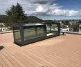 Freestanding , glass roof box