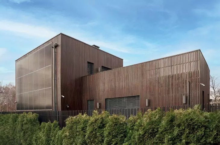 A photovoltaic facade from SunRoof turned a house in Lodz into a private green power plant