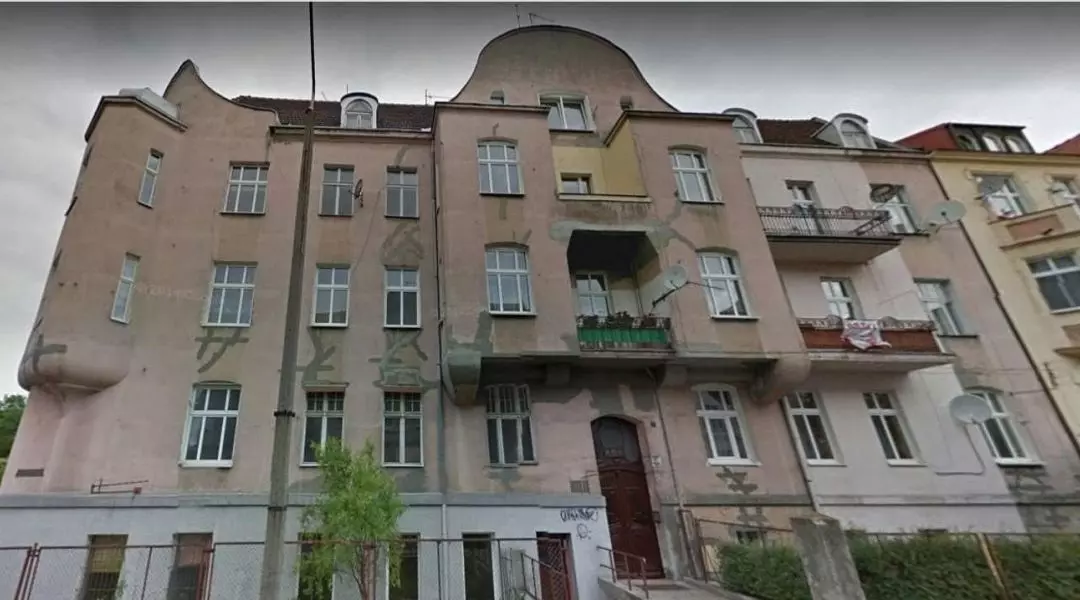 Kamienica Paderewskiego 1 w Bydgoszczy (przed renowacją)