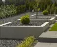 Modułowe donice wykonane z betonu architektonicznego