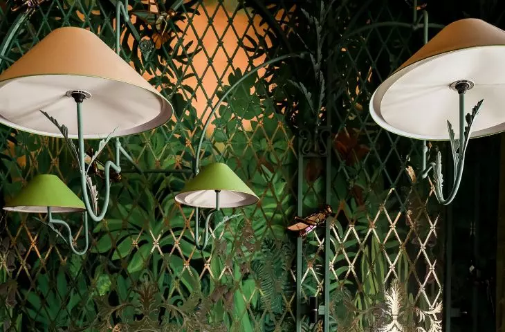 Botaniczna tapeta w restauracji Szara Gęś w Krakowie (indywidualny wzór)