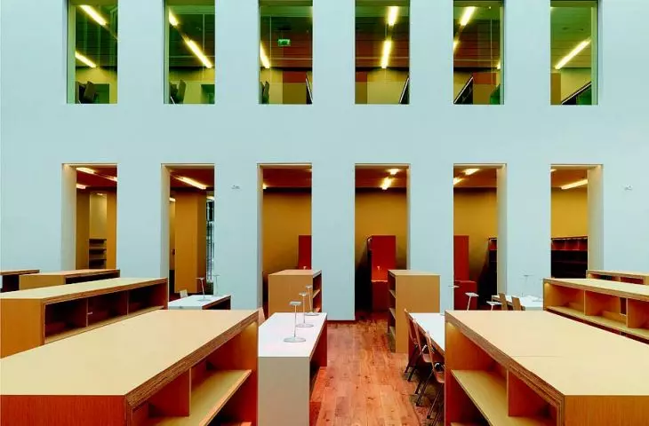 Modernizacja Biblioteki Publicznej przy ul. Koszykowej w Warszawie