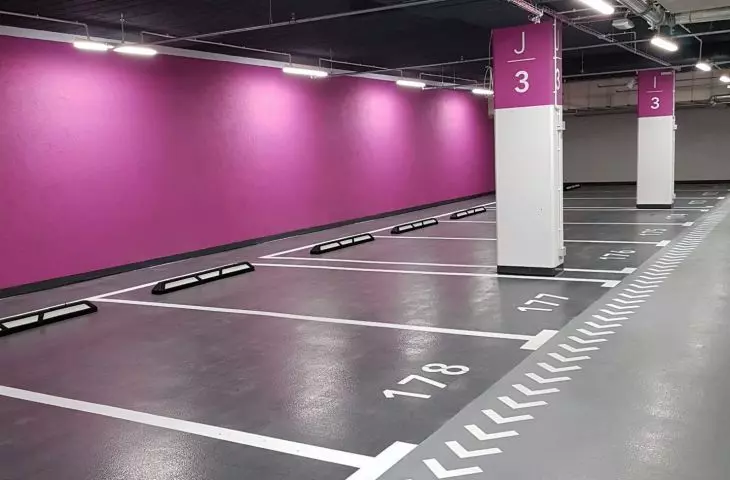 Posadzki Deckshield na parkingu Solaris Center