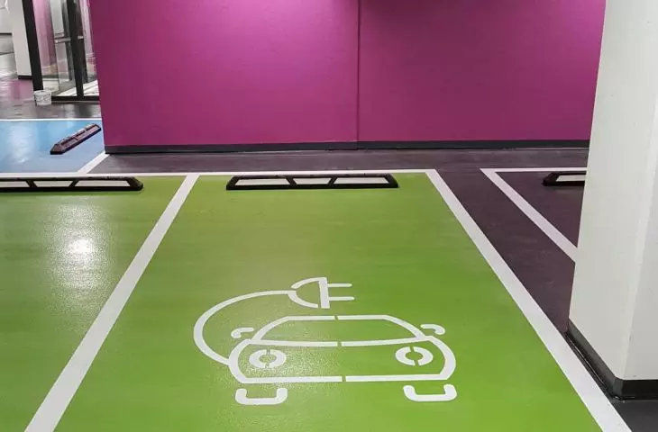 Posadzki Deckshield na parkingu Solaris Center
