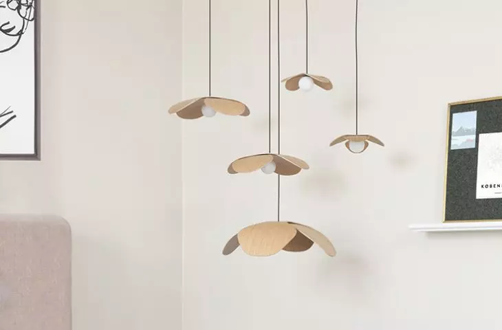 Forget Me Not pendant lamps made of oak veneer, Rosette Mini Cluster 5 G4 suspension, Umage