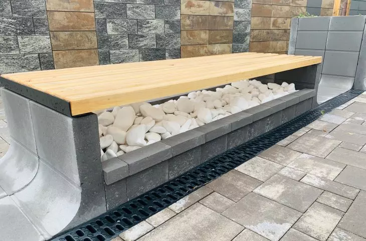 L Tigela, bench