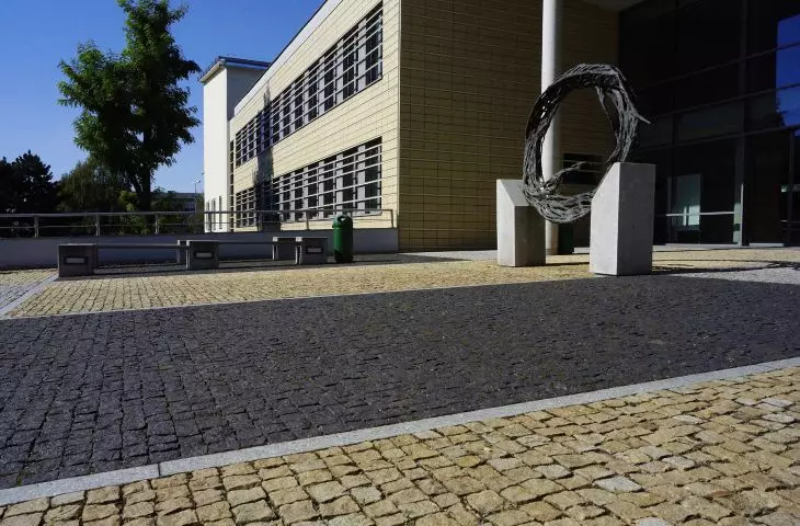 Split granite pavers, yellow, black