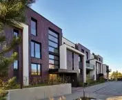 LF17 King crimson Residence 