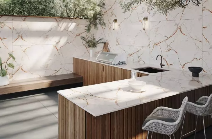 Facade cladding and outdoor kitchen countertop: Dekton Awake from the Onirika collection