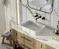 Umywalka nablatowa Silestone Marie TOP (Blanco Zeus) w kompozycji z okładziną ściany i blatu Dekton Awake