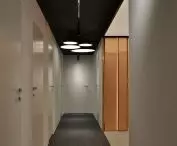 Lico miedziane, przestrzeń biurowa