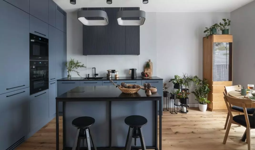 Kitchen with dining area