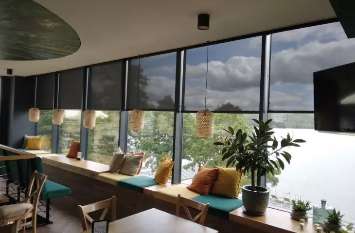 Rolety Absolute w restauracji na Kaszubach
