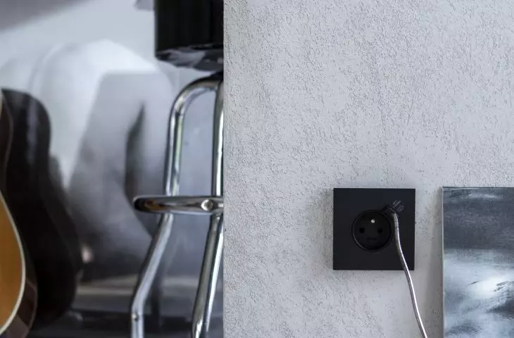 Power socket with USB charger (Simon 100)