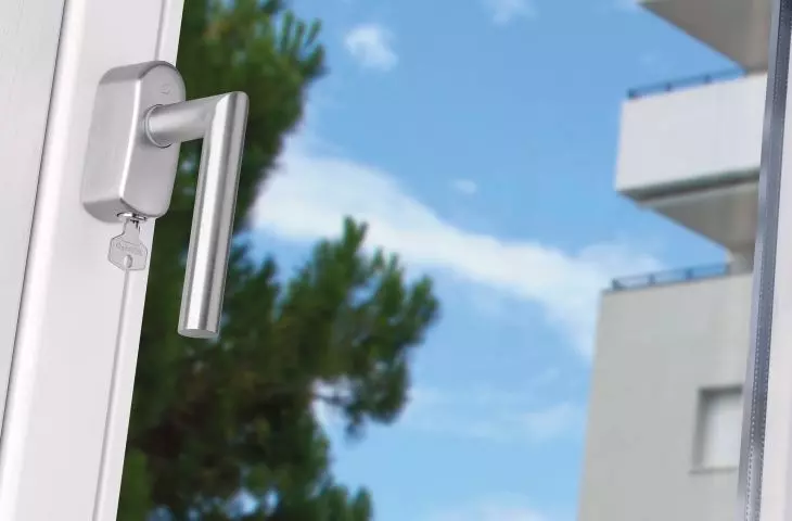 Stainless steel window handle, Amsterdam series with SecuSelect®, also available with SecuSan® surface