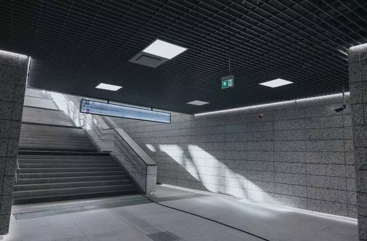 Metro Warsaw, photo by SZABAN PRODUKCJA