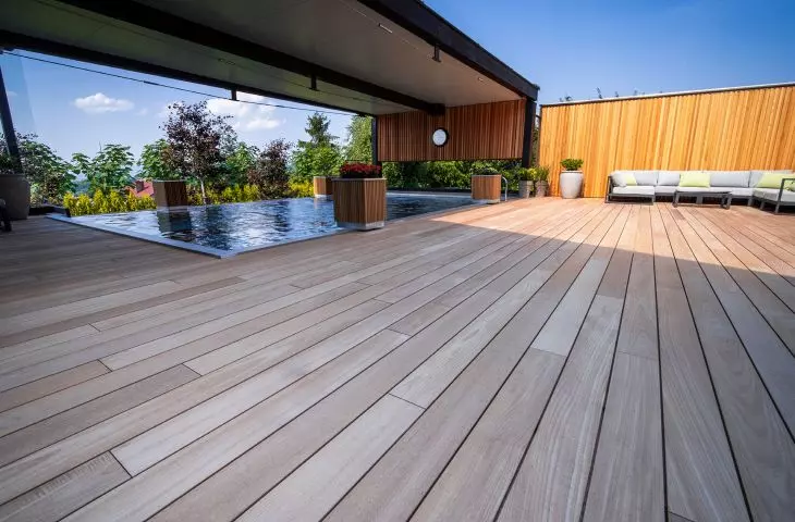 Duraj Deck / Burmese Teak