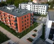 prefabrykowane osiedle w Toruniu przy ul. Okólnej, PFR Nieruchomości (proj.: S.A.M.I Architekci, realizacja: Pekabex Bet)