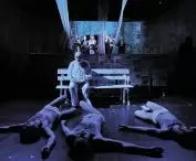 spektakl „Apokalipsa. Skrócona historia maszerowania”, Teatr im. Stefana Jaracza w Łodzi